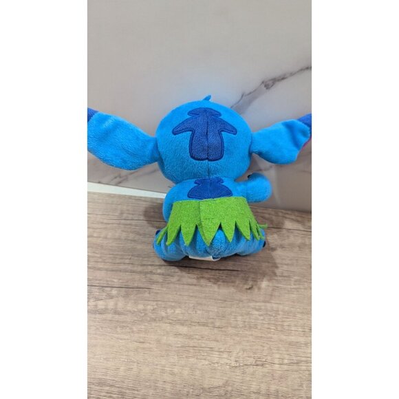 Disney Stitch Plush Toy With Coconut Drink & Green Grass Skirt 7" - Picture 4 of 7